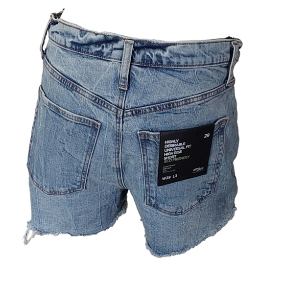 SILVER JEANS UNIVERSAL FIT HIGH RISE SHORT  W29/ L3 - Picture 3 of 4